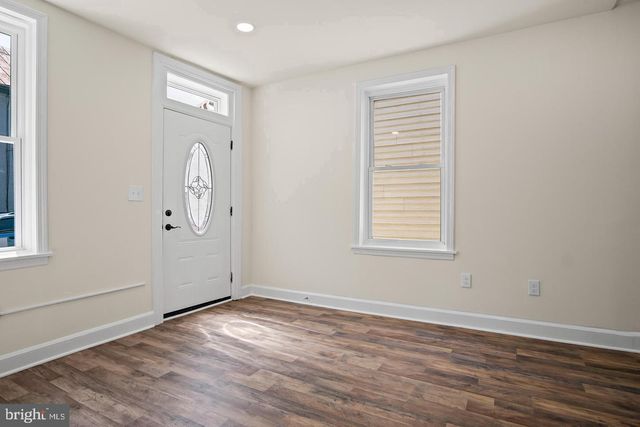 243 N LOCUST ST, Hagerstown, MD 21740