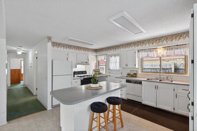 7001 Lombardy Lane, Crystal, MN 55428