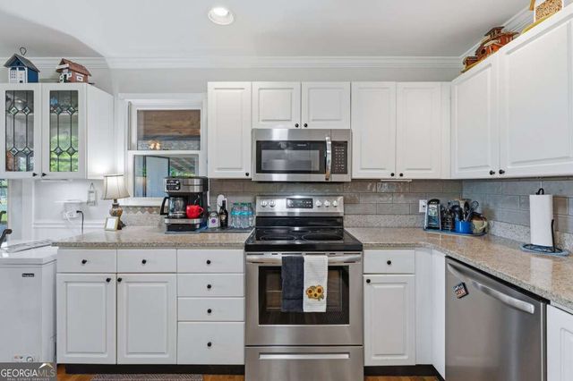 1925 Lakeview Summit Drive, Young Harris, GA 30582