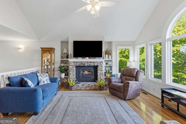1925 Lakeview Summit Drive, Young Harris, GA 30582