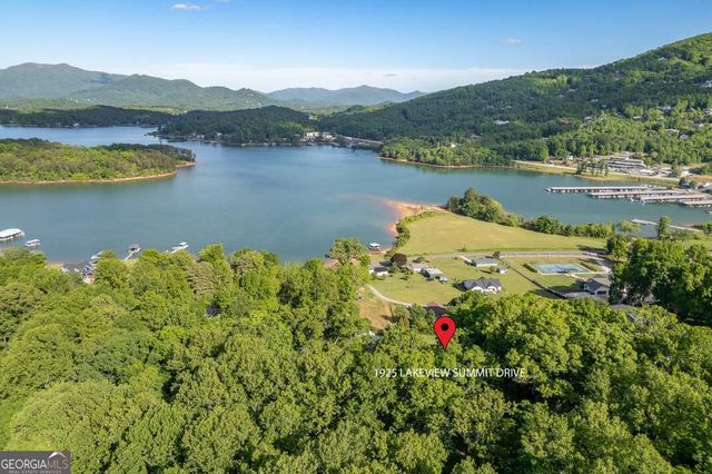 1925 Lakeview Summit Drive, Young Harris, GA 30582