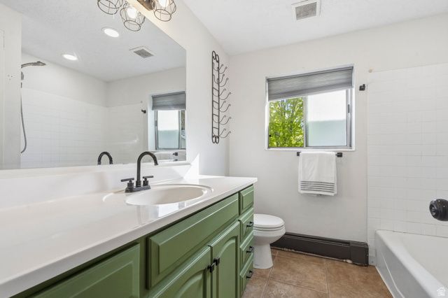 1438 N TRINNAMAN LN, Lehi, UT 84043
