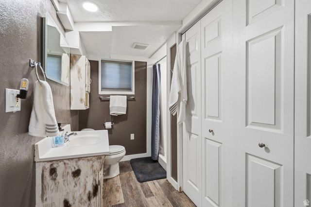 1438 N TRINNAMAN LN, Lehi, UT 84043