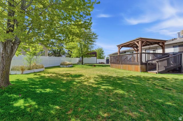 1438 N TRINNAMAN LN, Lehi, UT 84043