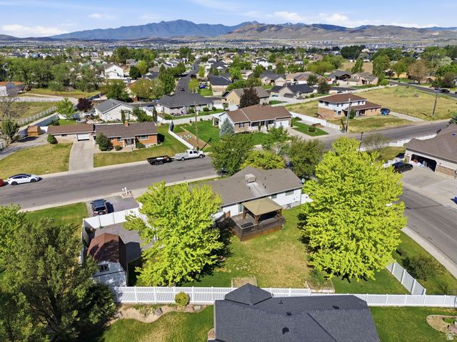 1438 N TRINNAMAN LN, Lehi, UT 84043