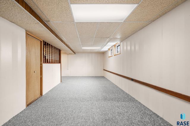 6305 W Westview Rd Road, Sioux Falls, SD 57107