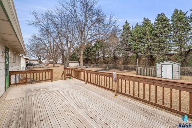 6305 W Westview Rd Road, Sioux Falls, SD 57107