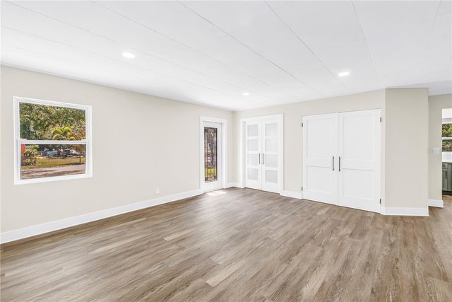 5010 109TH WAY N, St Petersburg, FL 33708