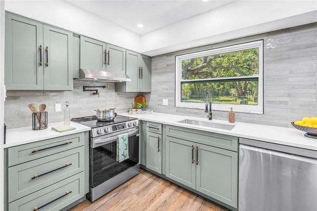 5010 109TH WAY N, St Petersburg, FL 33708