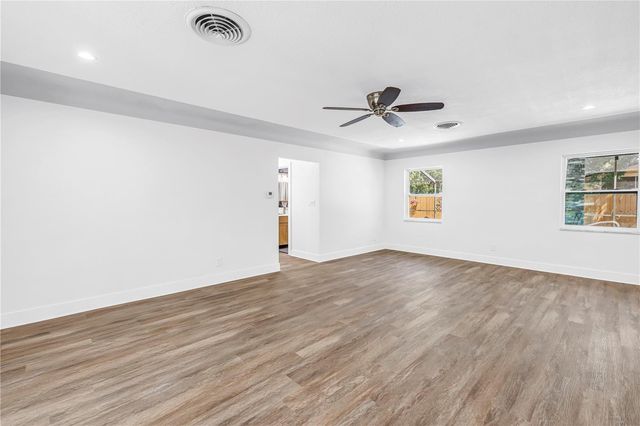 5010 109TH WAY N, St Petersburg, FL 33708