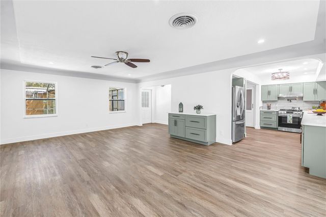 5010 109TH WAY N, St Petersburg, FL 33708