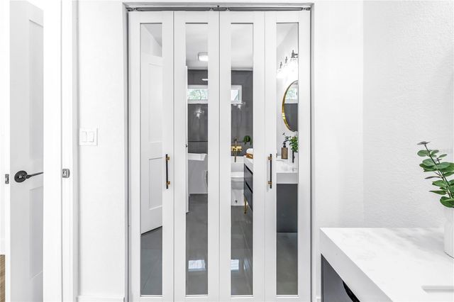 5010 109TH WAY N, St Petersburg, FL 33708