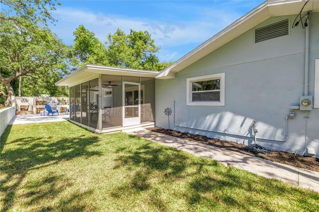 5010 109TH WAY N, St Petersburg, FL 33708