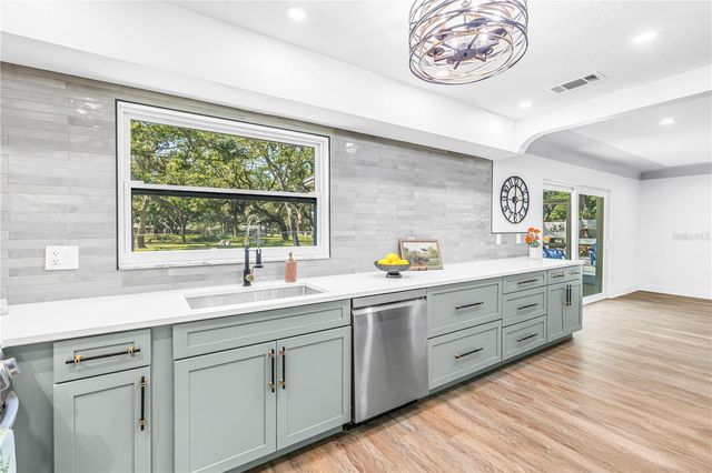 5010 109TH WAY N, St Petersburg, FL 33708