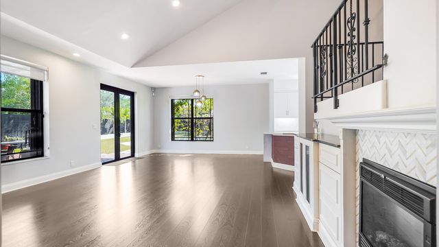 850 SW 87th Lane, Plantation, FL 33324