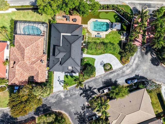 850 SW 87th Lane, Plantation, FL 33324