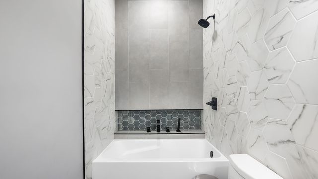 850 SW 87th Lane, Plantation, FL 33324