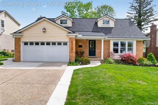 24168 Saint Mary Court, Farmington, MI 48336