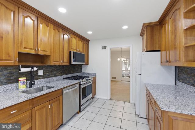 14717 FLINTSTONE LN, Silver Spring, MD 20905