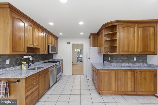 14717 FLINTSTONE LN, Silver Spring, MD 20905