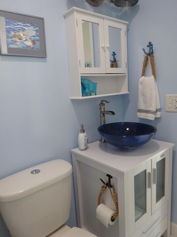 908 SE 10th Street, Deerfield Beach, FL 33441