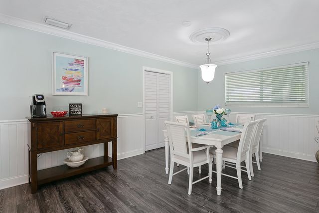 908 SE 10th Street, Deerfield Beach, FL 33441