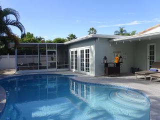 908 SE 10th Street, Deerfield Beach, FL 33441