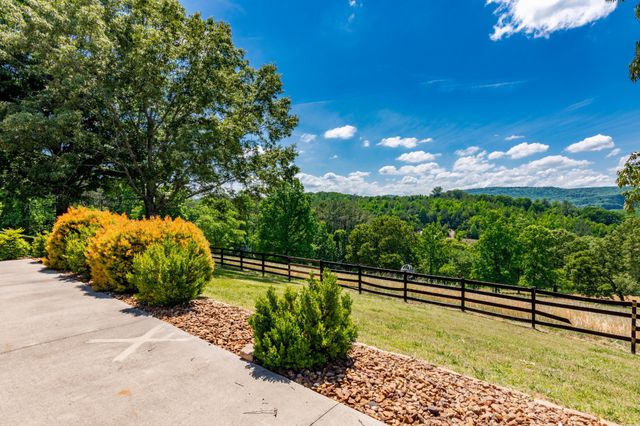 320 Crestview Lane, Dayton, TN 37321