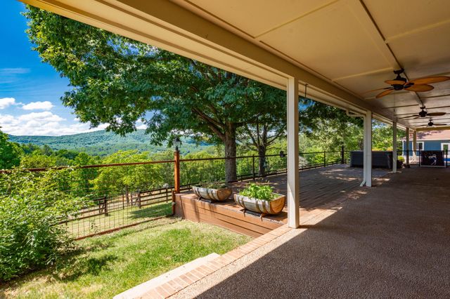 320 Crestview Lane, Dayton, TN 37321
