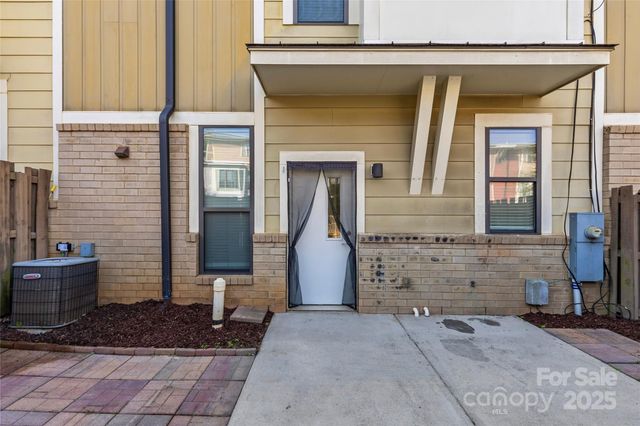 3463 Steel Yard Court, Charlotte, NC 28205