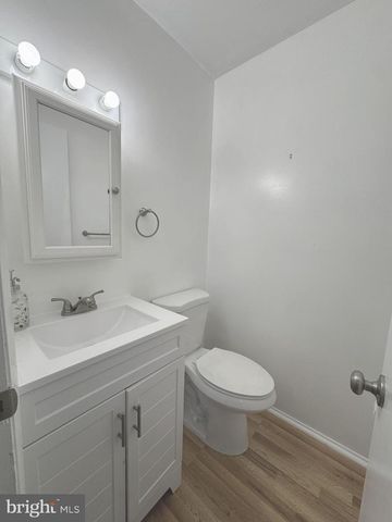 13203 HAMPSHIRE CT, Woodbridge, VA 22193