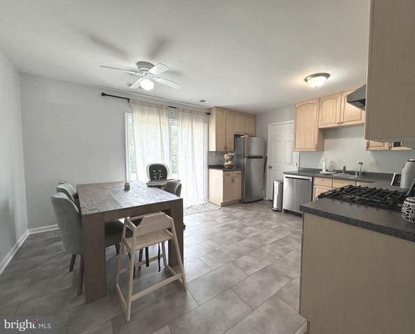 13203 HAMPSHIRE CT, Woodbridge, VA 22193