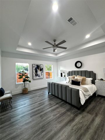 3925 Furey Street, Dallas, TX 75212