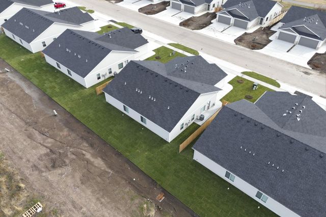 16904 W Kashmir St, Goddard, KS 67052