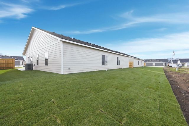 16904 W Kashmir St, Goddard, KS 67052