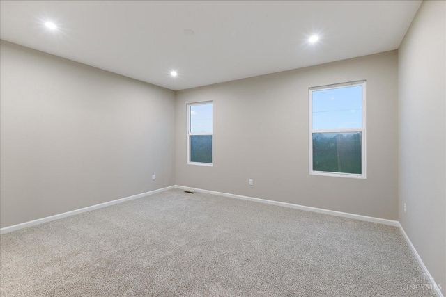 2572 Golden Leaf Drive, Beavercreek, OH 45431