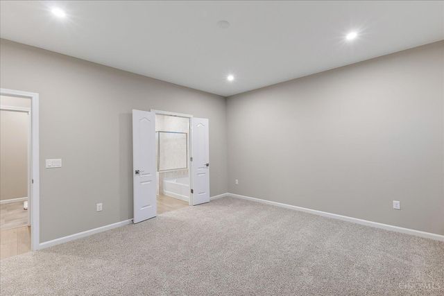 2572 Golden Leaf Drive, Beavercreek, OH 45431