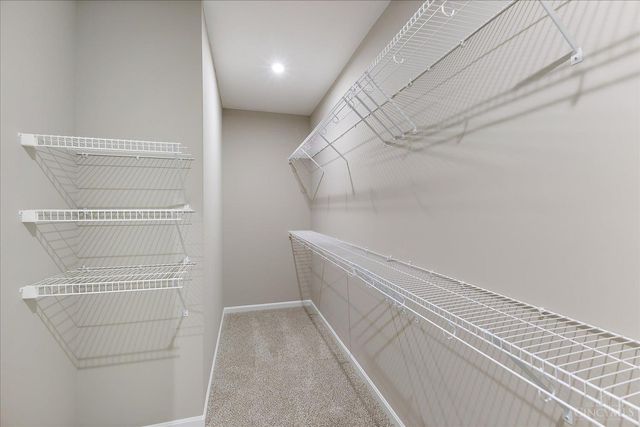2572 Golden Leaf Drive, Beavercreek, OH 45431