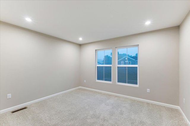 2572 Golden Leaf Drive, Beavercreek, OH 45431