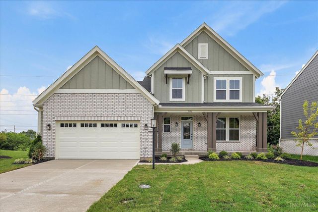 2572 Golden Leaf Drive, Beavercreek, OH 45431