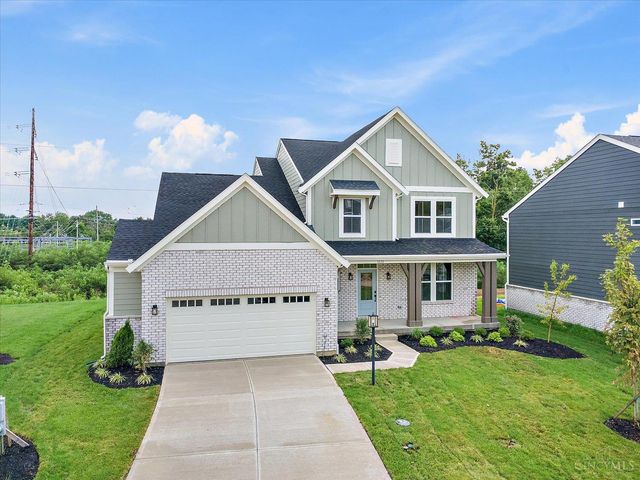 2572 Golden Leaf Drive, Beavercreek, OH 45431