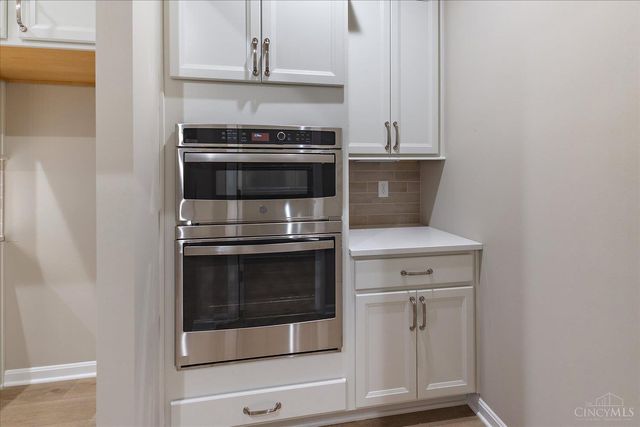 2572 Golden Leaf Drive, Beavercreek, OH 45431