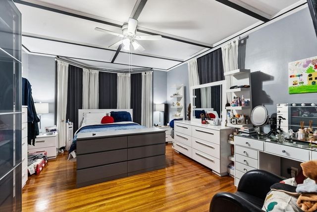 16 Salem St, Lynn, MA 01905