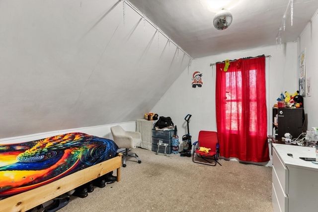 16 Salem St, Lynn, MA 01905