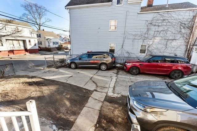 16 Salem St, Lynn, MA 01905