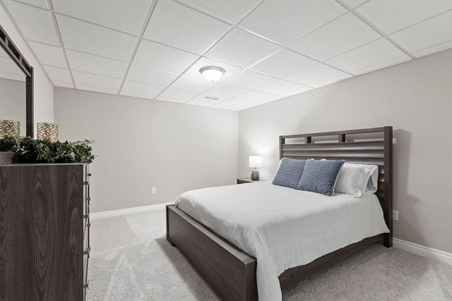 2260 Chase Drive, Howell, MI 48855