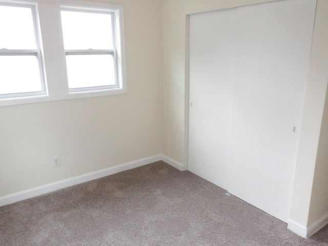 1617 S 88th STREET, West Allis, WI 53214