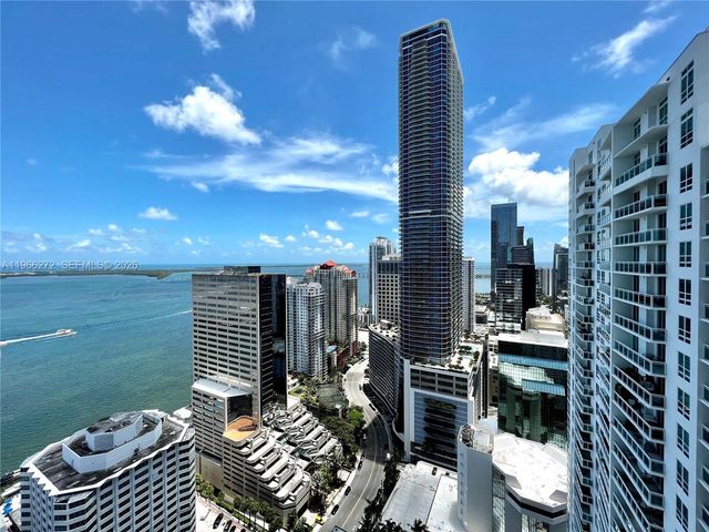 950 Brickell Bay Dr 3903, Miami, FL 33131