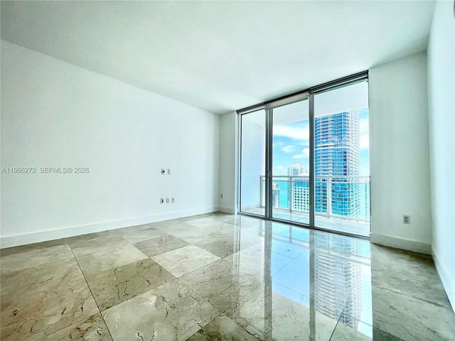 950 Brickell Bay Dr 3903, Miami, FL 33131