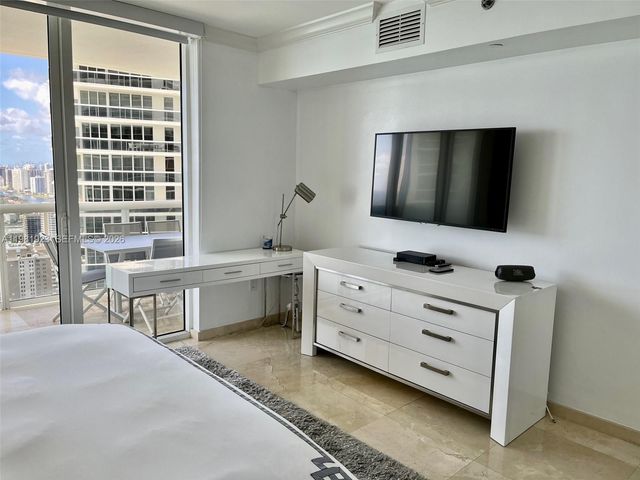 1830 S Ocean Dr 4004, Hallandale Beach, FL 33009